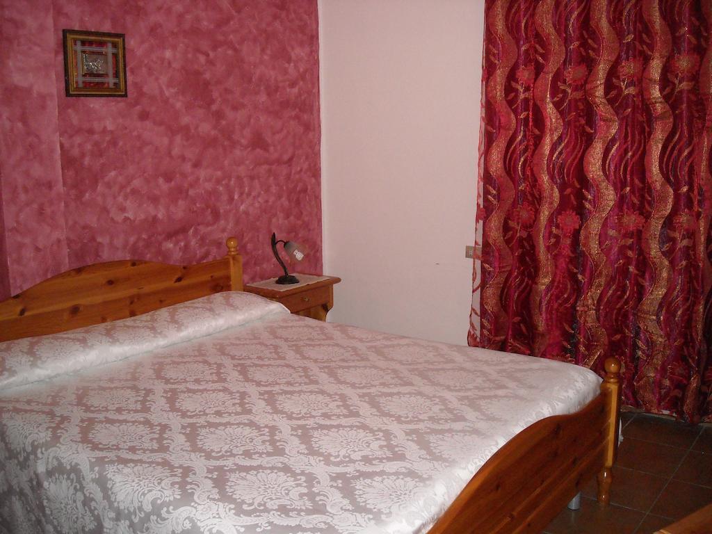 Hotel Il Nido Dell'Aquila Villanova Strisaili Cameră foto